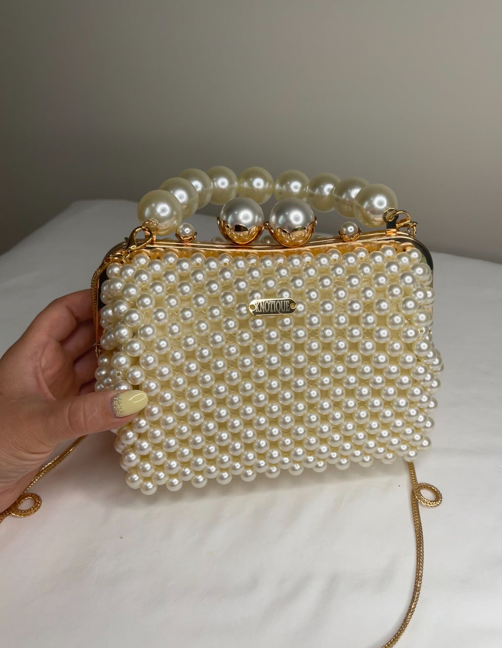 Model “Mia” Beaded Handbag