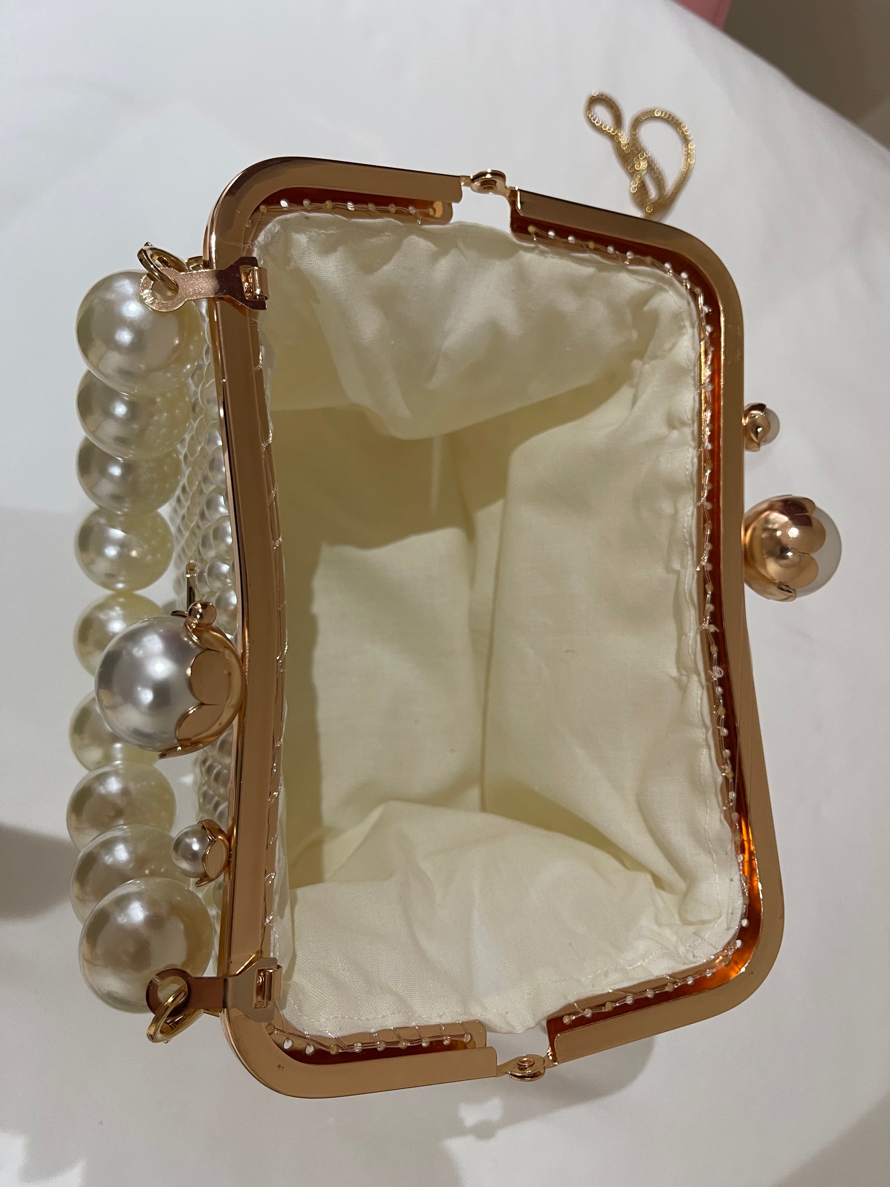 Model “Mia” Beaded Handbag
